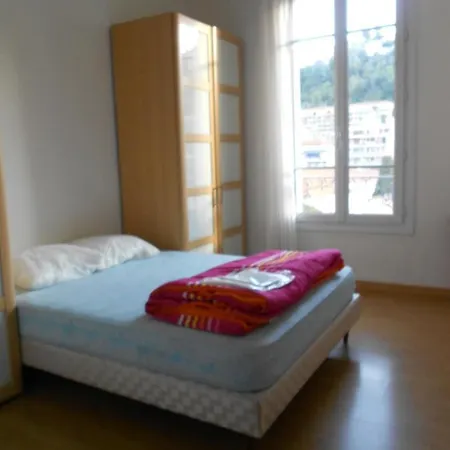 Beau 3 Pieces Proche Centre Апартаменты Ментона